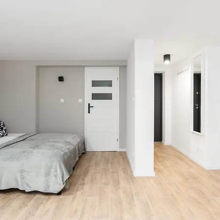Modern With Terrace And Garden By Renters Appartement Poznań